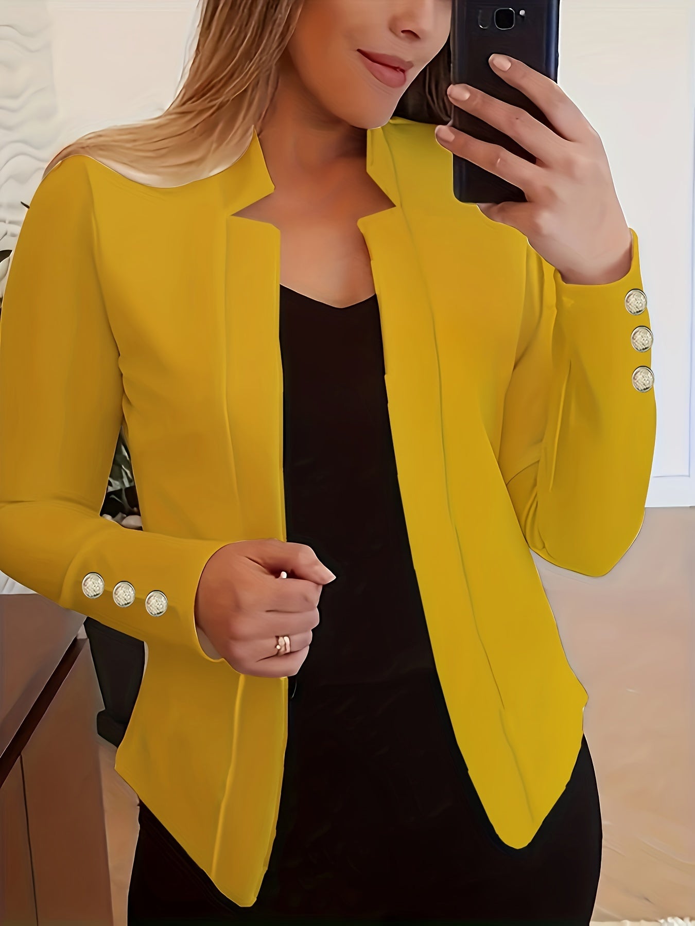 Jasminique Blazer – Open Voorkant & Lange Mouwen met Knoopsluiting